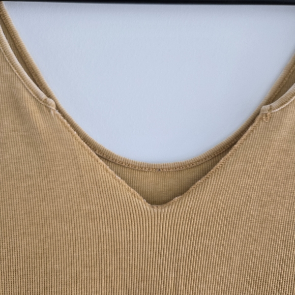 CHASER Women's Tan Sleeveless Top Size S - Picture 2 of 4